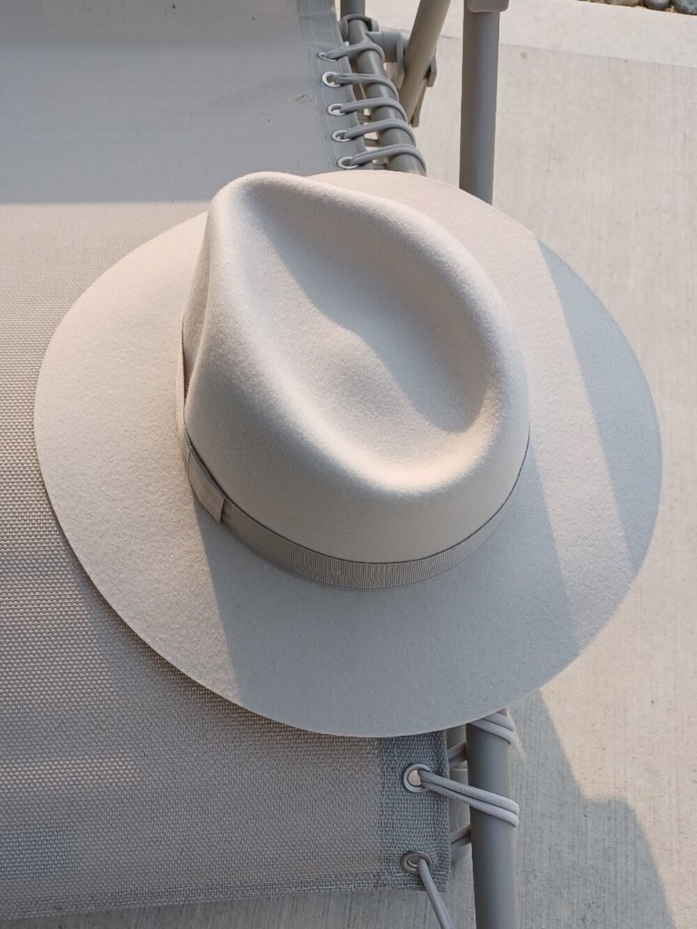 NWOT rag & bone Zoe Wool Felt Fedora Size Medium Color Light Grey